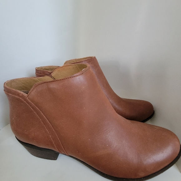 LUCKY Brand Womens Barstyn Leather Bootie - Picture 5 of 7
